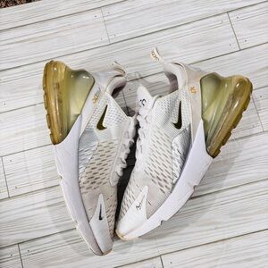 NIKE AIR MAX 270 SIZE 8.5